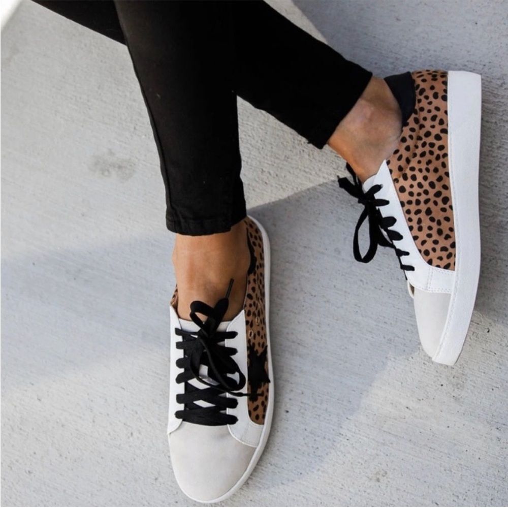 Boutique CCOCCI Marcie Cheetah Star Lace Up Platform Sneakers Women's Size 7